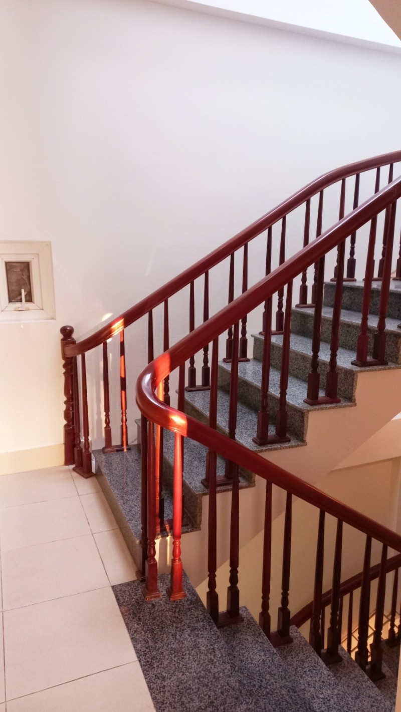 BÁN NHÀ XÃ ĐÀN 40M2 X 5 TẦNG, NGÕ THÔNG, 2 THOÁNG, NHỈNH 5 TỶ