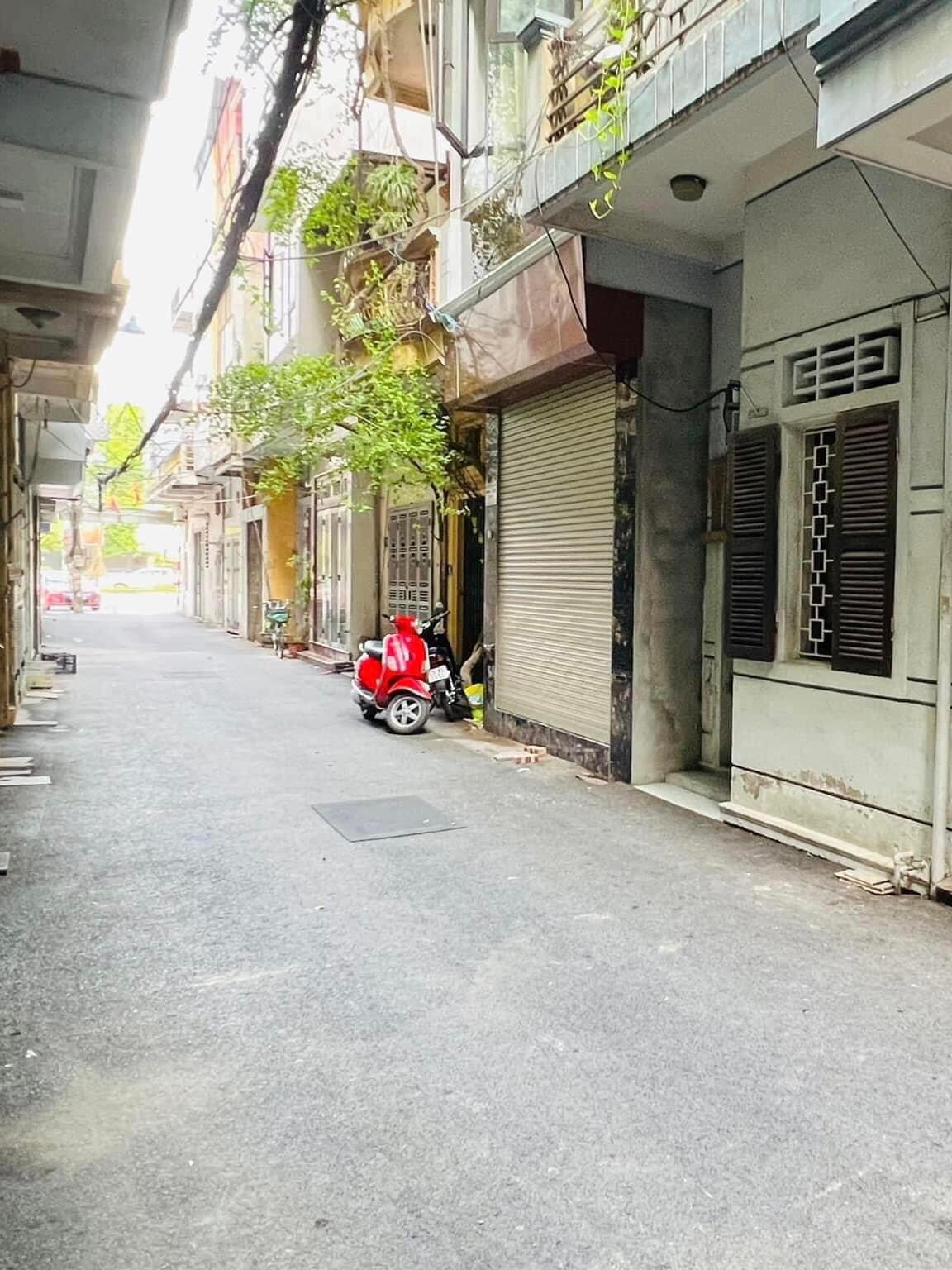 BÁN NHÀ TÂY SƠN - Ở NGAY - Ô TÔ - 5 TẦNG - 4 PN - 50M2 - GIÁ 6 TỶ - TIỆN ÍCH KHỎI BÀN