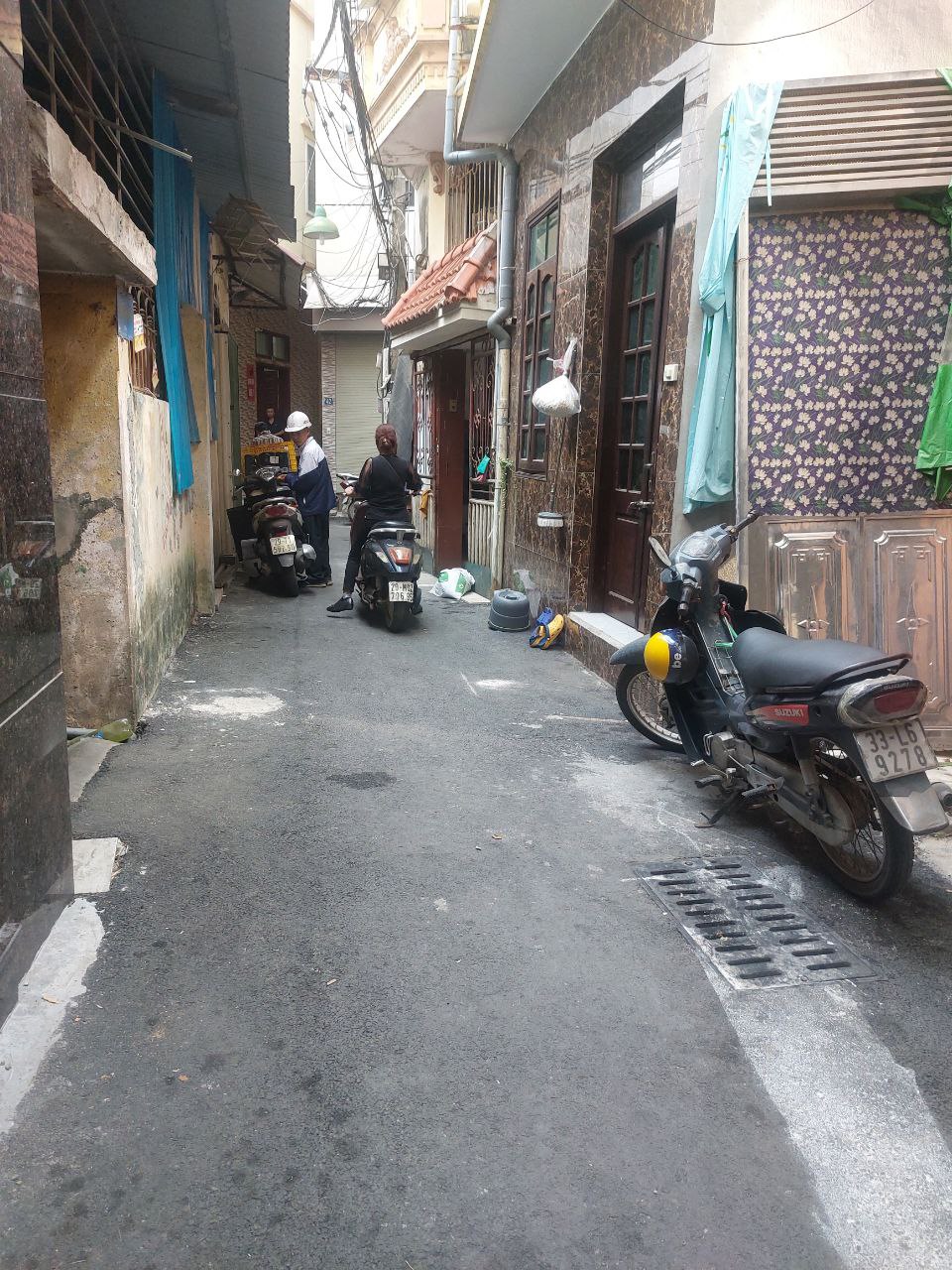 Bán nhà đường Quang Trung, Q.Hà đông, DT 50m2, MT5m, giá 3.8 tỷ.