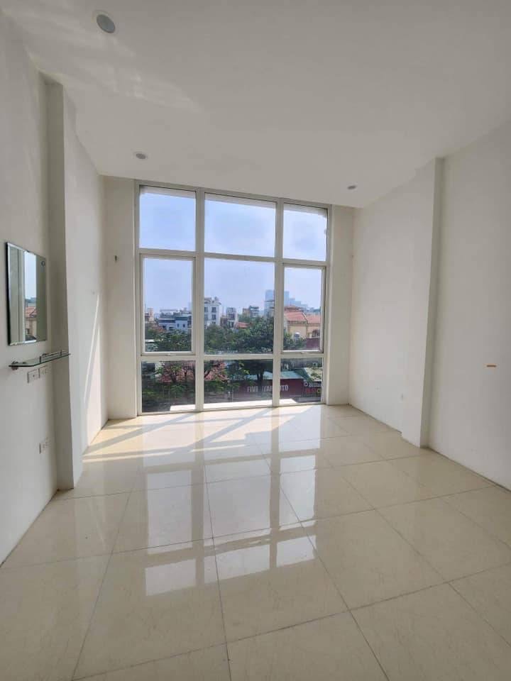 BÁN NHÀ LẠC LONG QUÂN 48 M2 - 5 TẦNG - 4M2 MẶT TIỀN 20.8 TỶ