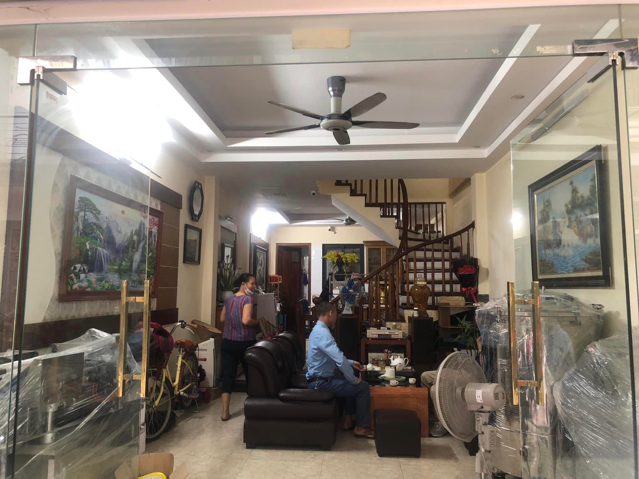 Phân Lô Mạc Thái Tổ - Cầu Giấy - 50m2 , Mt 4,2m - Nhà Ở Ngay