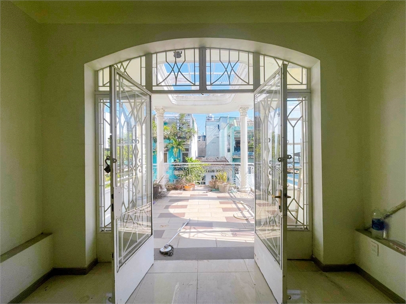 Giảm mạnh 1 tỷ, giá chào mới 12.9 tỷ - NHÀ HXH7m CÁCH MẠNG THÁNG 8 - 2 tầng - 93M2 - NỞ HẬU