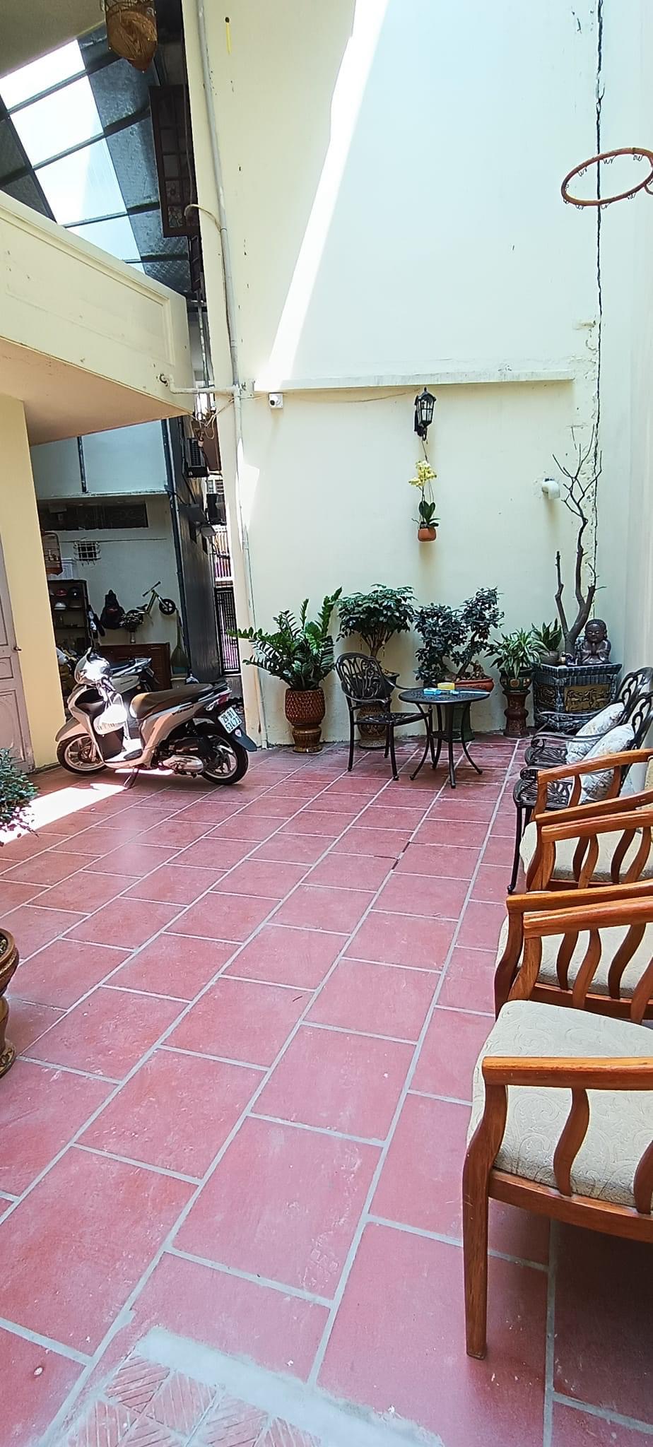 Trung tâm Đống Đa - 3 thoáng - Ô tô đỗ cửa - 10m ra phố - Kinh doanh thu nhập khủng