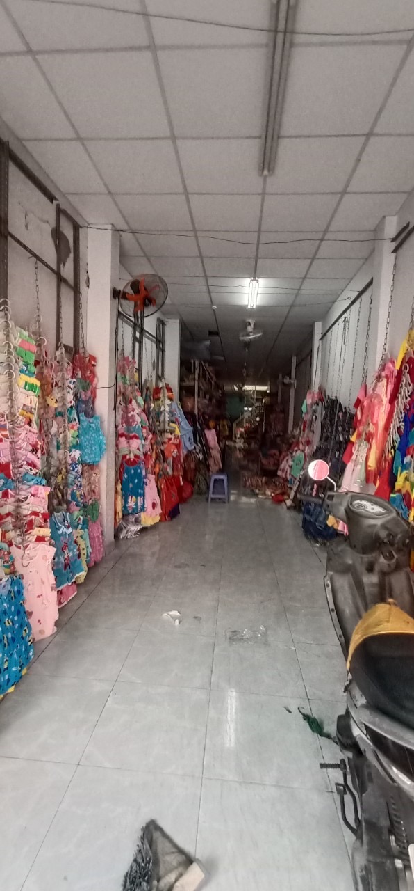 NHÀ MẶT TIỀN ĐƯỜNG LẠC LONG QUÂN.QUẬN 3. 126M2.22TỶ5