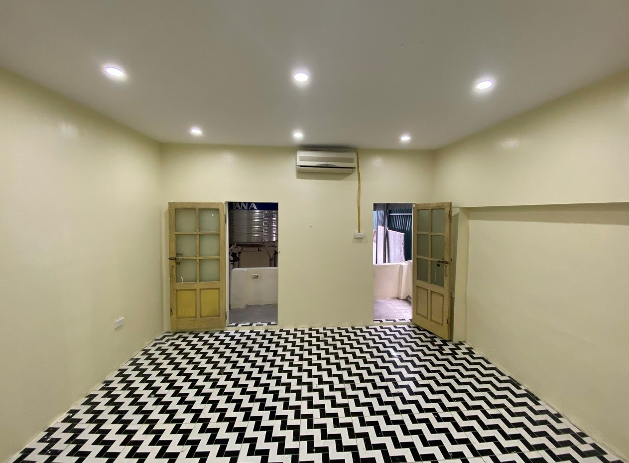 Nhà chia lô phố Lê Lợi kéo dài, gần công viên Hà Đông 36m2 chỉ 2.19 tỷ.