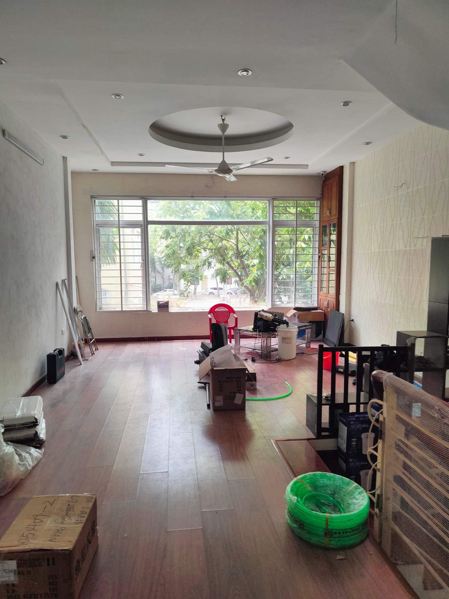 Cần bán gấp nhà phân lô Vip Đặng Thuỳ Trâm 55m2, 5T, vỉa hè ô tô tránh dừng đỗ ngày đêm, 16.6 tỷ