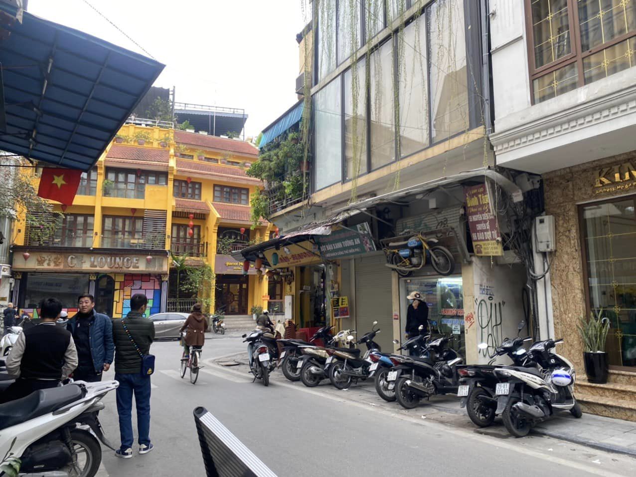 Bán khách sạn mặt phố Đào Duy Từ DT sổ 78m2 - 5 tầng MT 5.4m Giá cực tốt: 66 tỷ