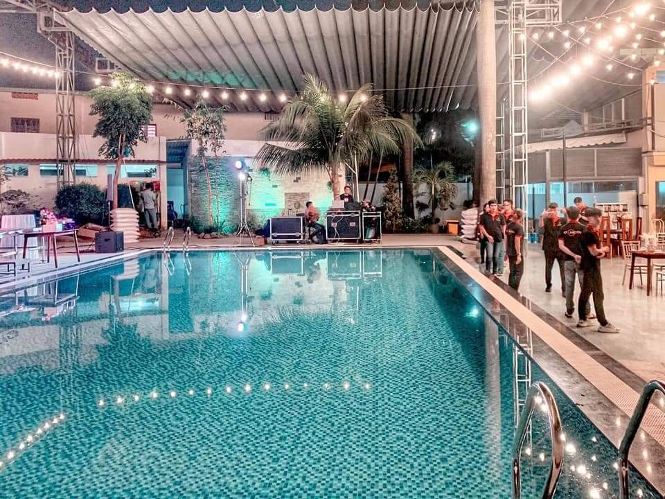 Đầu tư 38 tỷ - cho 1 bđs víp đường Nguyễn Hoàng - Quận 2. DT: 210 m2 (10 x 21m) 3 lầu đẹp