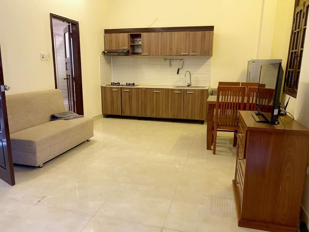 Bán nhà phố Tôn Đức Thắng, Đống Đa diện tích 45m2, 5 tầng, mặt tiền 7m, Ô TÔ, KINH DOANH. LH 0912929280