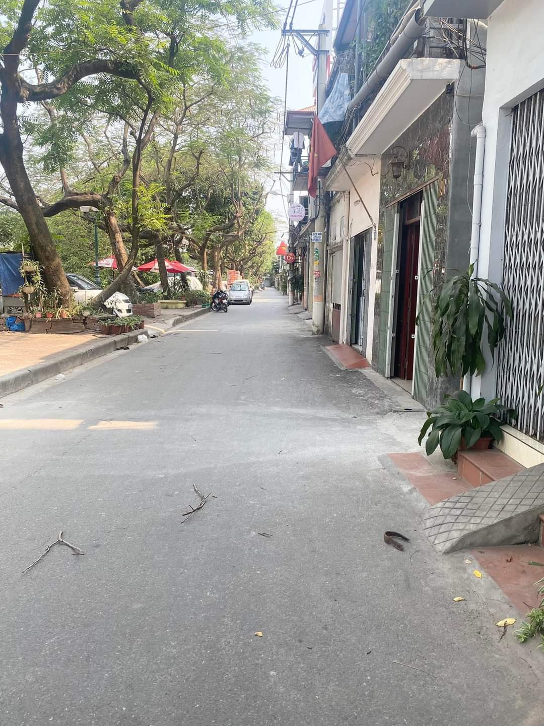 Nhỏ tiền - cách ô tô dừng đỗ ngày đêm 3 bước chân - tương lai mặt đường 18,25m