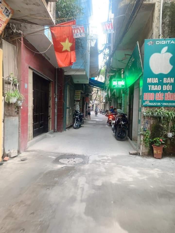 Bán nhà phố Minh Khai, Hoàng Mai diện tích 32m2, 3 tầng, LÔ GÓC, Giá 3,15 tỷ