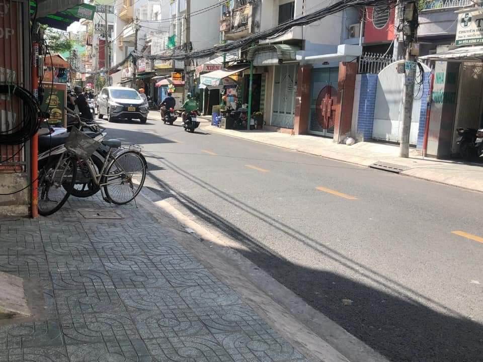 Nhà mặt tiền KD GIẢM SỐC HÒA HƯNG Q10 CHỈ NHỈNH 4 TỈ