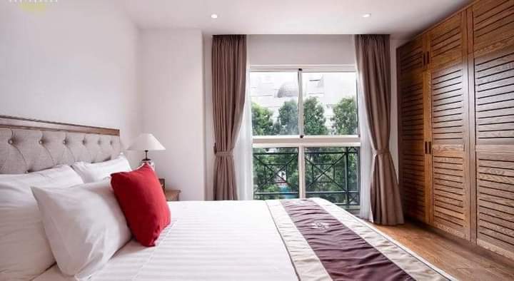 Bán Apparment Liễu Giai 192m 8T DT 380tr/ tháng, 70 tỷ, 0904230330