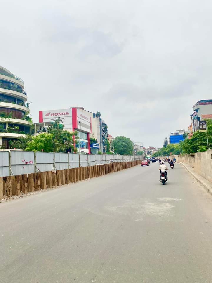 BÁN ĐẤT TẶNG NHÀ 4 TẦNG MẶT ĐƯỜNG ÂU CƠ TÂY HỒ 120M , MẶT TIỀN 5.8M CHỈ NHỈNH 58 TỶ.