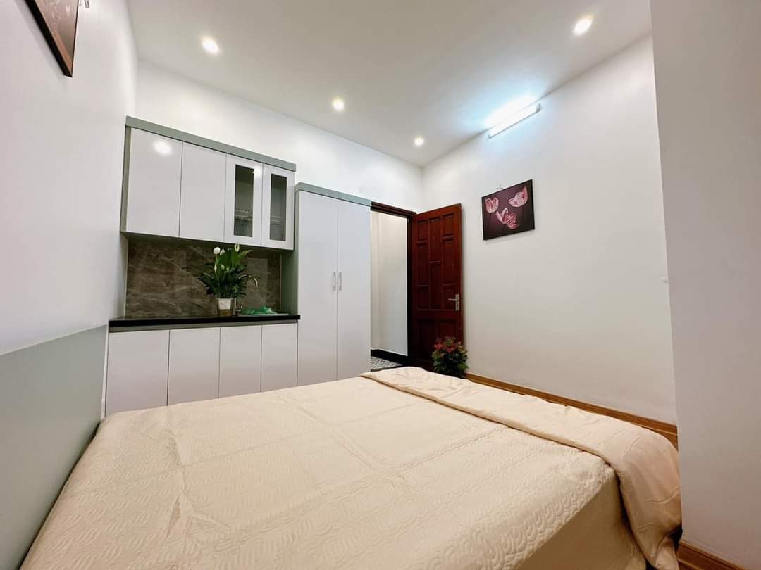 Bán toà CCMN 5 tầng 8 phòng Bùi Xương Trạch, Thanh Xuân . Dòng tiền.