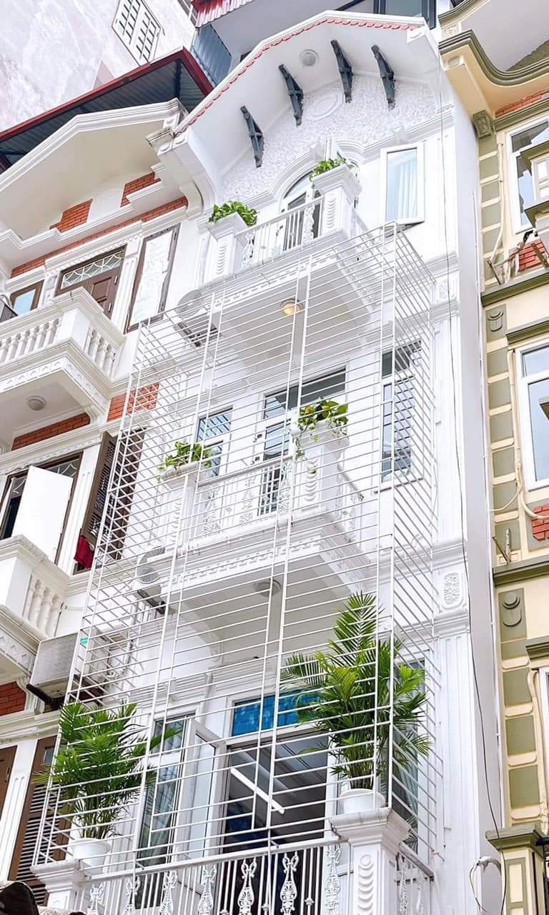 NHÀ BÁN LAI XÁ HOÀI ĐỨC. DT 32M. 5TẦNG. MT 4M. GIÁ 3.1 TỶ. ĐANG CẦN BÁN GẤP.