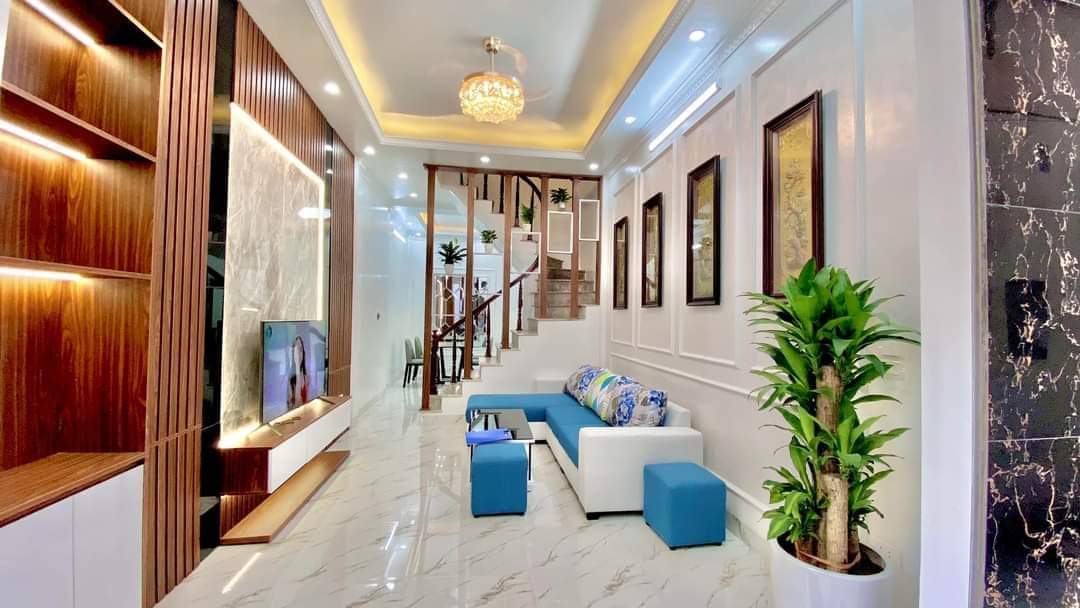 50m ra mặt ngõ ô tô tránh - nhà cực đẹp - full nội thất - tiện ích ngập tràn