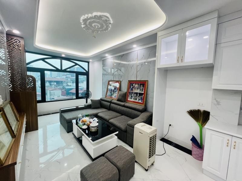 Bán nhà Ngọc Khánh dt 37m 6tầng có thang máy Giá 7,8 tỷ.Quận Ba Đình