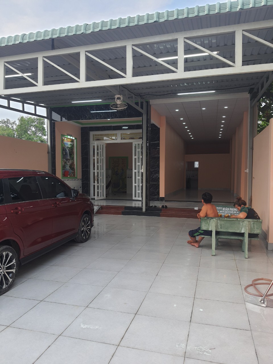 Nhà Bán 200m2 Đường liên ấp Xã Đa Phước Bình Chánh .HXH ngủ trong nhà Giá 4.7 Tỷ