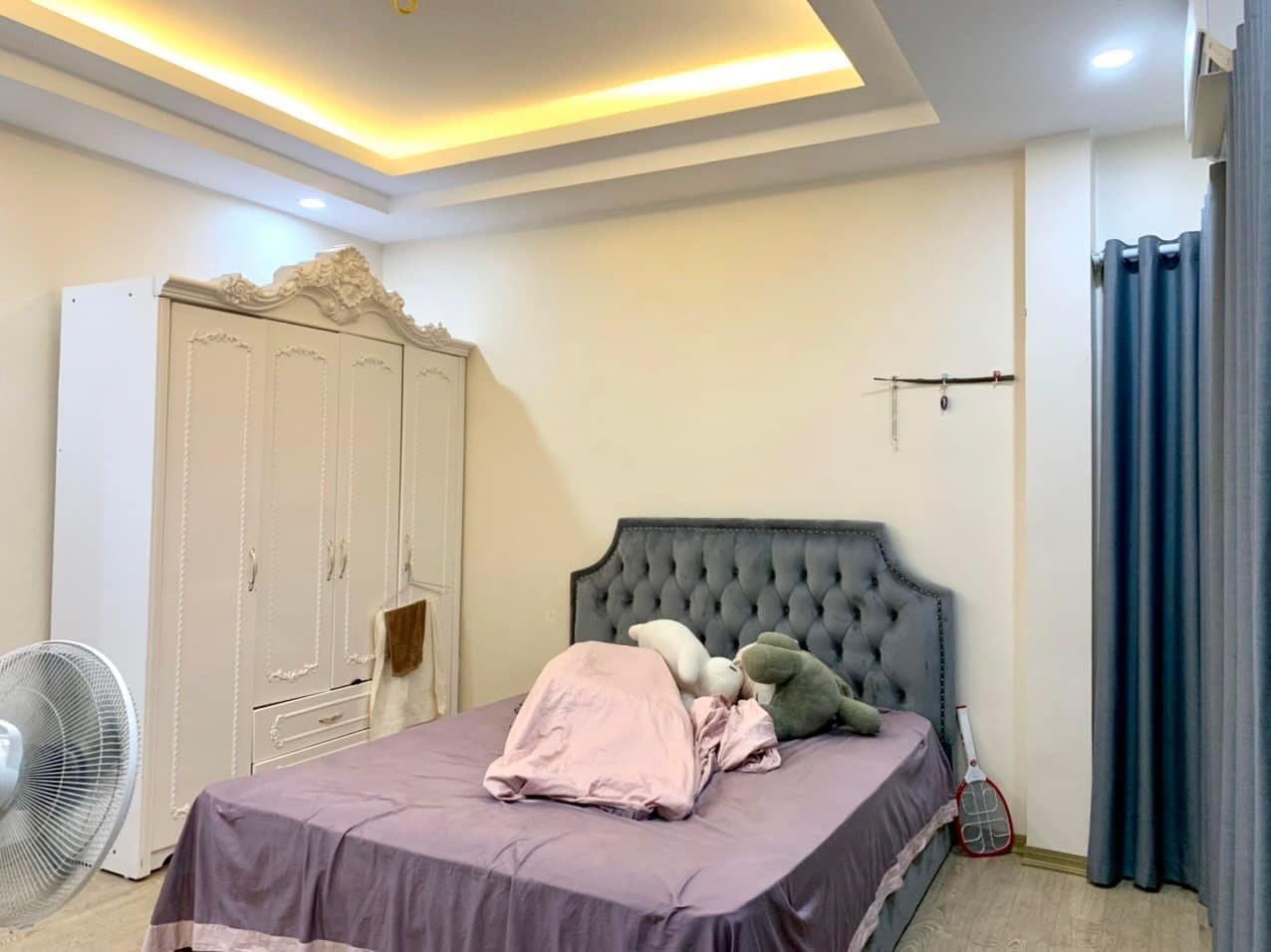 Bán nhà đẹp Hào Nam, Đống Đa 46m2, chỉ 4.3 tỷ, MẶT NGÕ THÔNG, GẦN Ô TÔ TRÁNH, AN SINH TUYỆT VỜI.