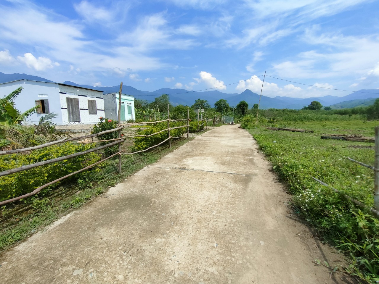 Bán đất Khánh Thượng giáp suối gần Quốc Lộ 27C