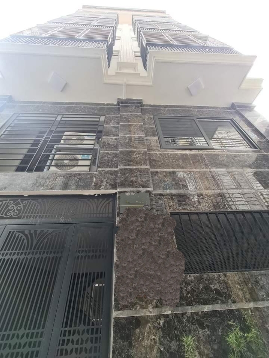 Bán CCMN Thái Thịnh 112m2 8 tầng 28 phòng DT 135tr/ tháng, giá 18.8 tỷ