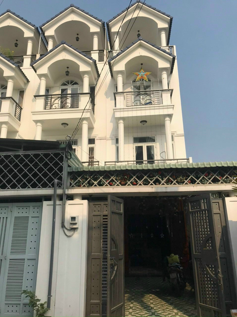 nhà rẻ nhất KV- 80m2 -4 tầng - hẻm xe hơi như hình Thạnh Lộc Quận 12 giá chỉ 4 tỷ hơn