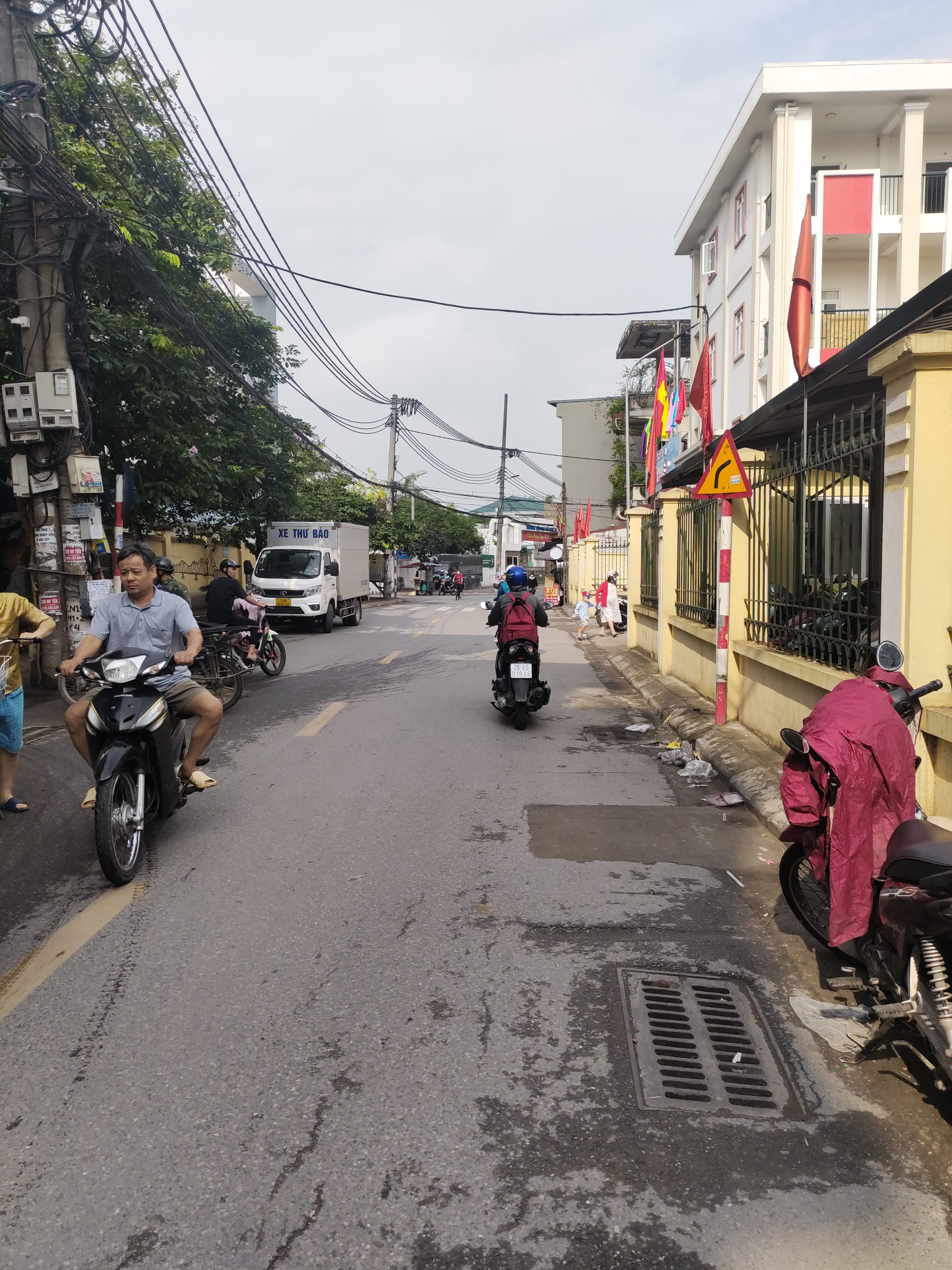 NHÀ ĐẸP CỔ NHUẾ, DÂN XÂY, 03 THOÁNG, 66M2, 5,1 TỶ...