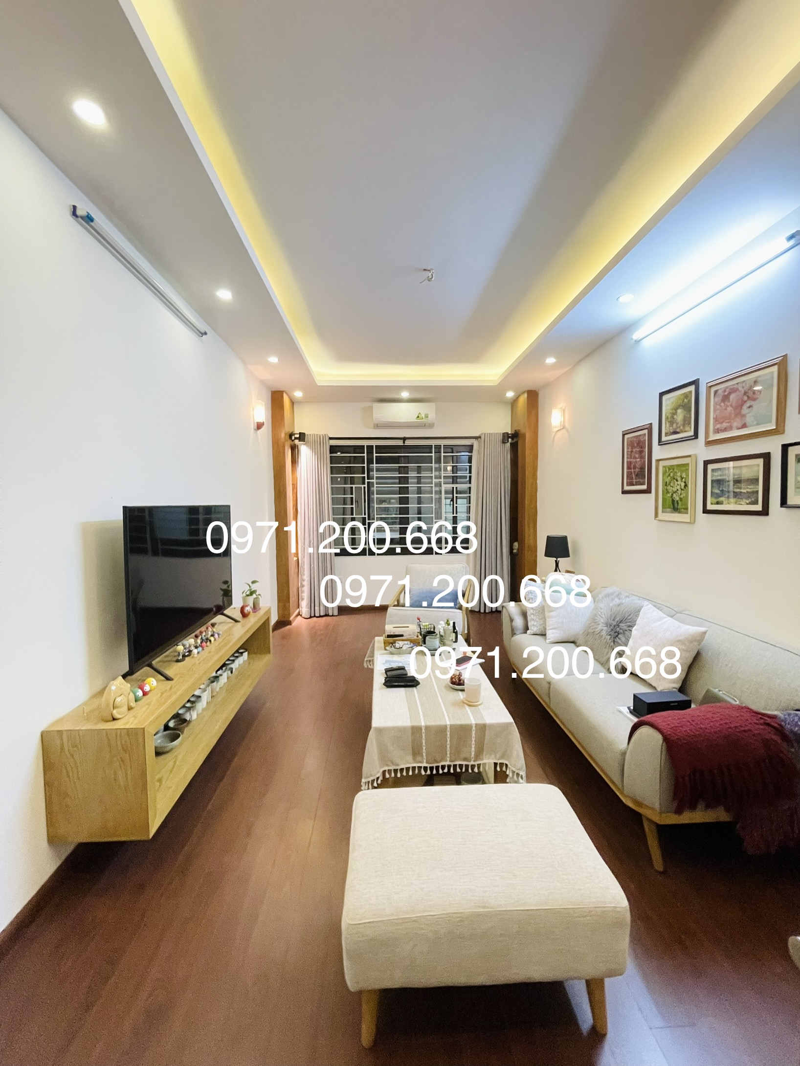 Bán nhà Hạ Yên, cách mặt phố 30m, tặng full nội thất, 31m2 x 5T, 3 ngủ chỉ 4.95 tỷ