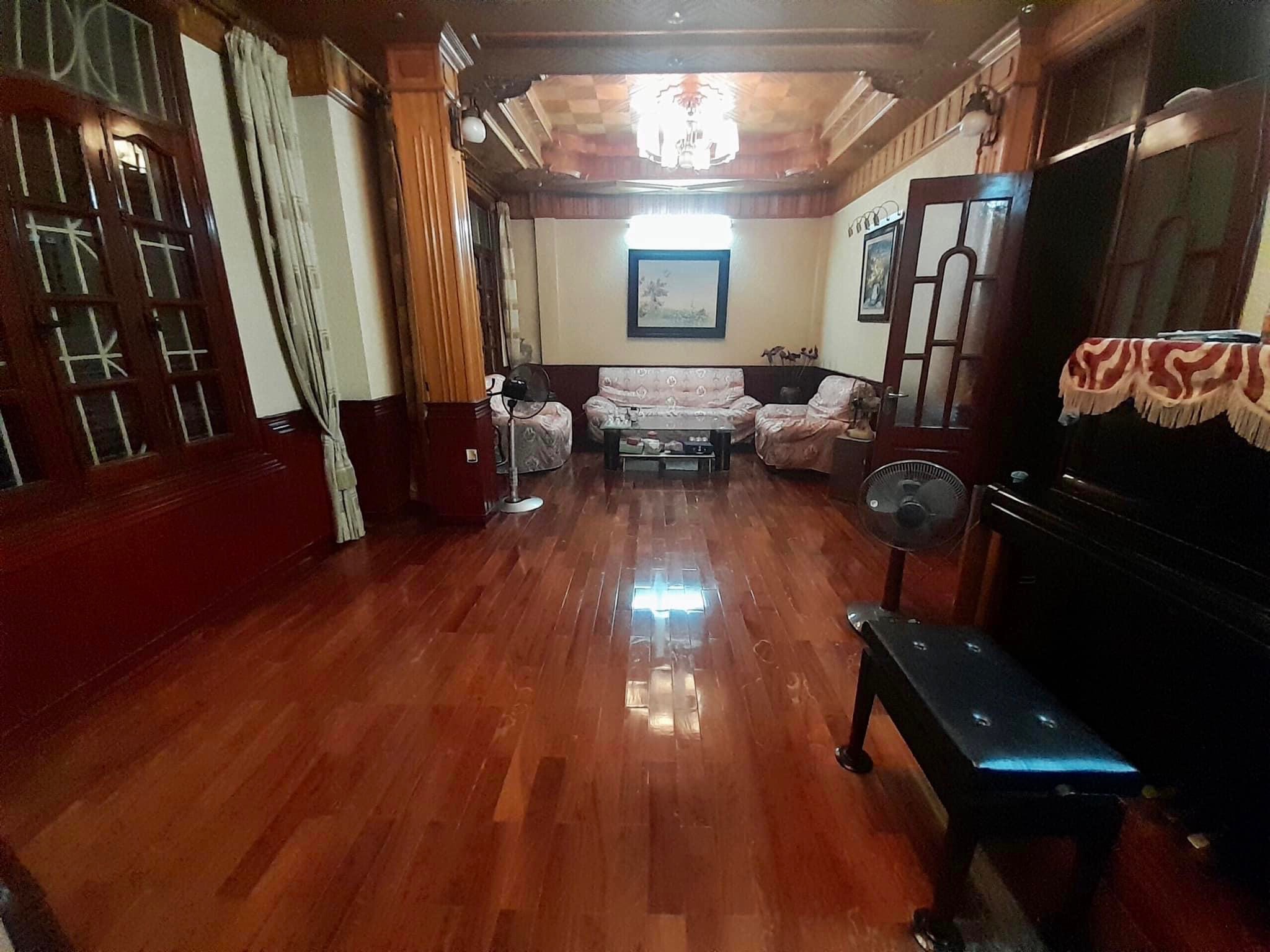 LÔ GÓC , NGÕ THÔNG TỨ NGẢ - 2 MẶT TIỀN - MỞ CỬA HAI BÊN - OTO VÀO NHÀ - KHU VỰC TT QUẬN BA ĐÌNH - TIỆN ÍCH NGẬP TRÀN Ở SƯỚNG