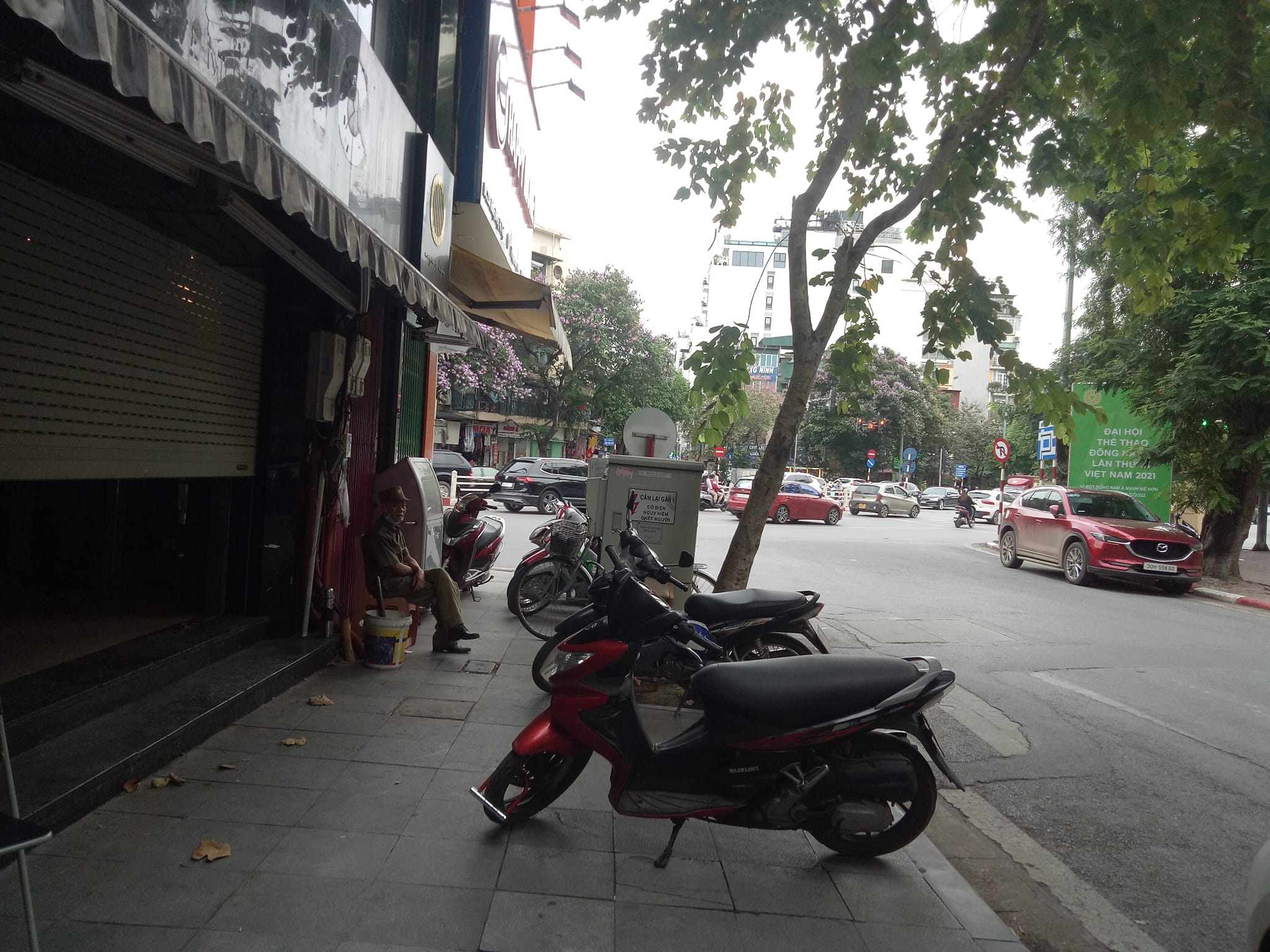 GĐ cần Bán nhà MT 5m Mặt phố Hàng Bông giá 16,95 tỷ, 35mx3 tầng, Nở hậu