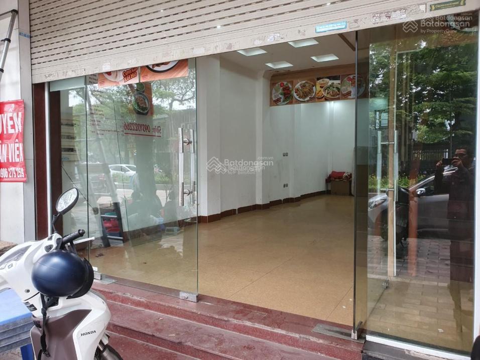 CHO THUÊ NHÀ MẶT PHỐ LẠC LONG QUÂN 55M2 – 3 TẦNG – 20TR/THÁNG.