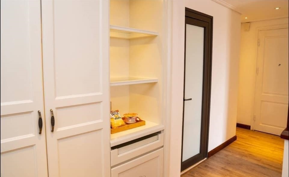 Bán khách sạn phố Nguyễn Thị Định siêu VIP 520m2 10 tầng - mặt tiền 15 mét