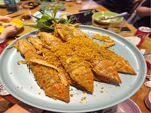 Nha-hang-Hai san-Tomato-4