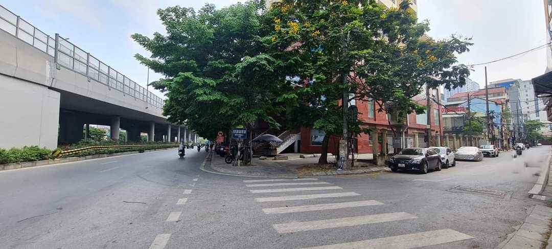 BÁN ĐẤT TĂNG THIẾT GIÁP, PHẠM VĂN ĐỒNG, Ô TÔ TRÁNH.. 56M2, 8,3 TỶ...