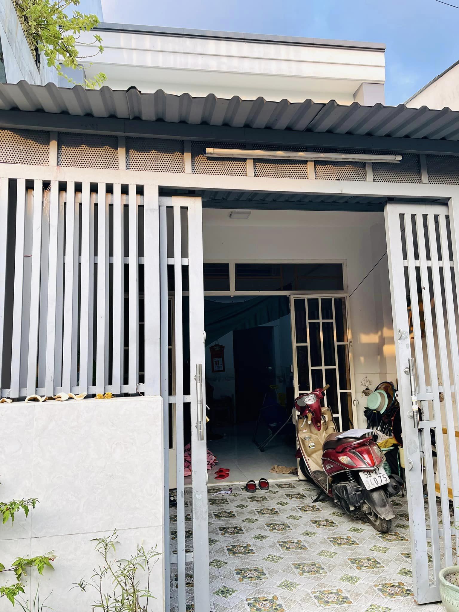 Bán nhà Tân Thới Hiệp Quận 12 giáp Gò Vấp – Chỉ 4 Tỷ nhà HXH thông ra quốc lộ 1A