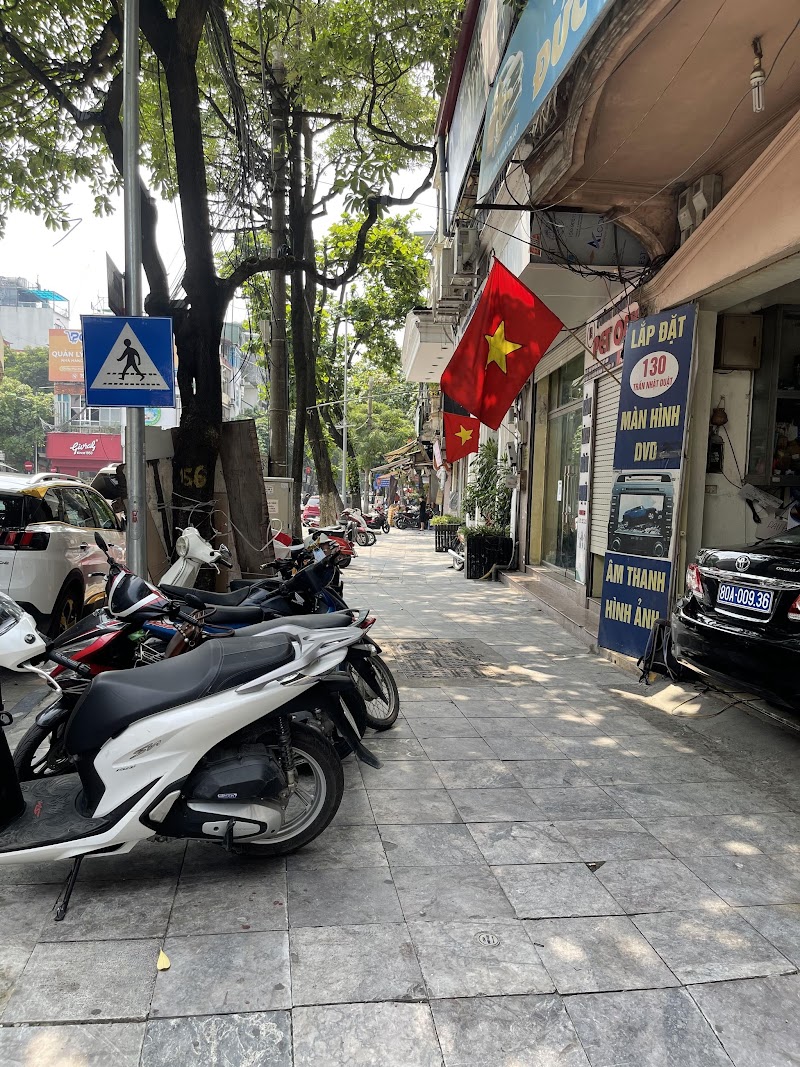 CHO THUÊ NHÀ MẶT PHỐ CỔ HOÀN KIẾM 37M2 – 3T – 25TR/THÁNG.