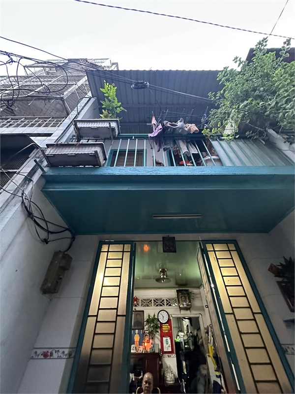 VỊ TRÍ ĐẸP, HXH ĐỖ CỬA VÕ VĂN KIỆT QUẬN 1 - GẦN 40m2 - CHỈ 4 TỶ xíu