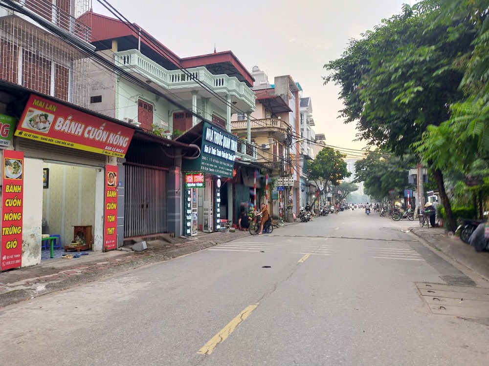 Bán Đất mặt phố Giang Biên, view trường, ô tô tránh, kinh doanh, 75m2, MT 4.1m, nhỉnh 7 tỷ