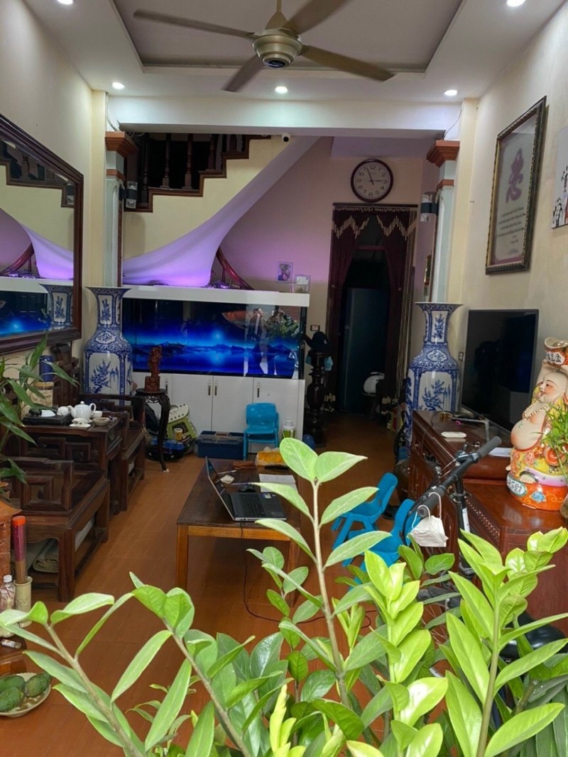 Bán nhà Bạch Mai, ngay gần trường học các cấp, DT38m2, giá 3 tỷ6.