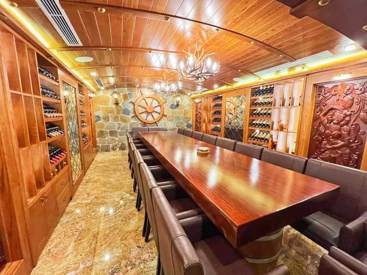 Bán biệt phủ Vườn Đào, Tây Hồ, 368m2. LH: Địa Thủy Sư Trần Thọ