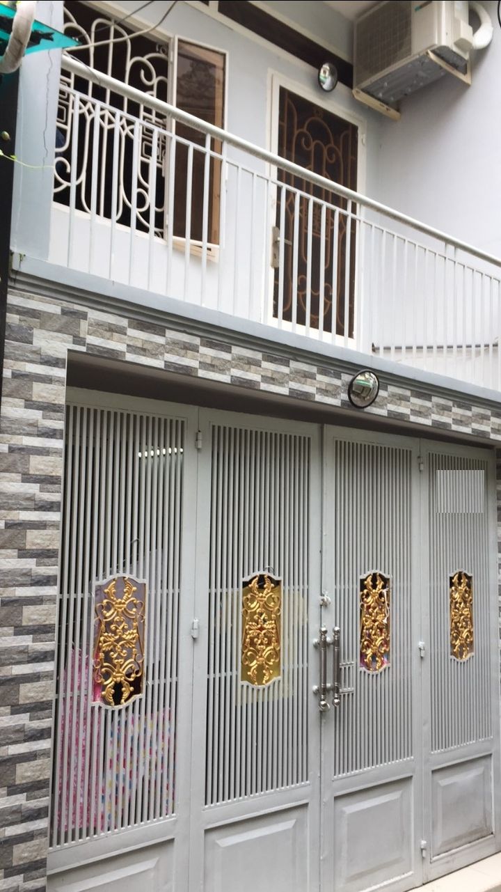 Bán nhà cũ mặt tiền giá rẻ 35m2 đối diện bệnh viện lớn 175 nhĩnh 3 tỷ