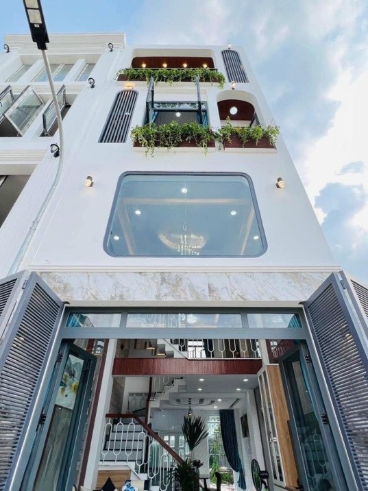 Bán Nhà Mặt Tiền Mai Văn Vĩnh, Tân Quy, 4mx15m, nhỉnh 8 Tỷ, ôtô vào nhà, thang máy, nội thất sang, Quận 7