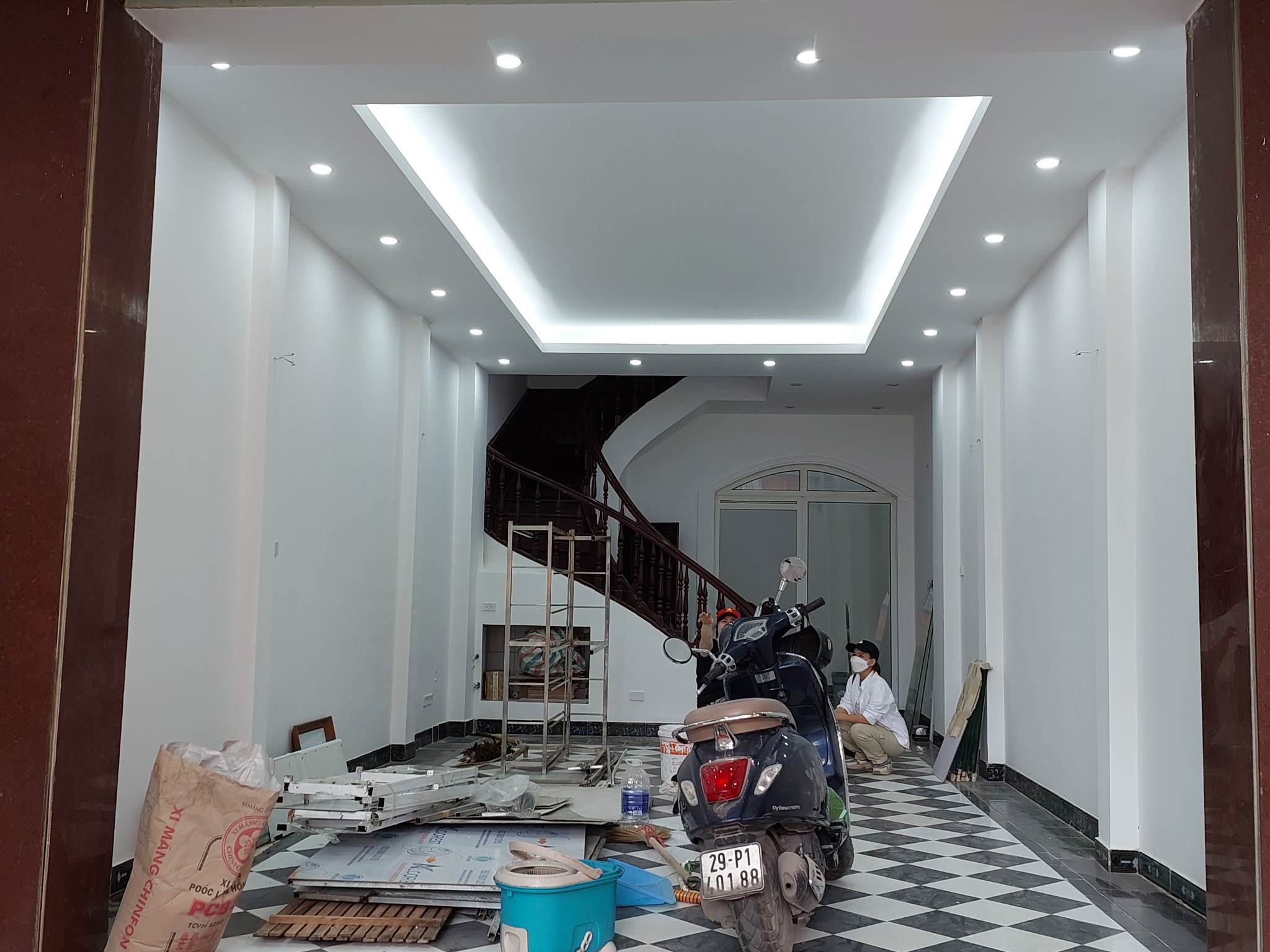 SOS-Bán nhà đường 19/5-Văn Quán, LÔ GÓC, KINH DOANH, 35mx5TxMT8m,5tỷ8