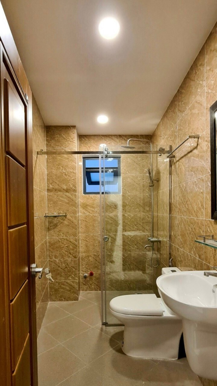 CHDV 5 tầng, 9 phòng, ngay ĐH Công Nghiệp, sát Sân bay, 420tr/năm, full phòng