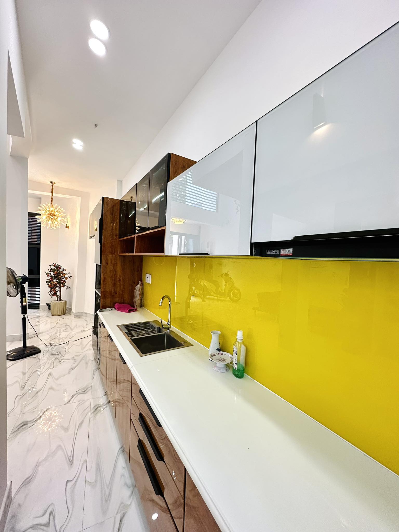 Bán nhà Mặt tiền Phú Nhuận khu Phan Xích Long, 6 tầng, thang máy, lô góc, 12.5 tỷ TL