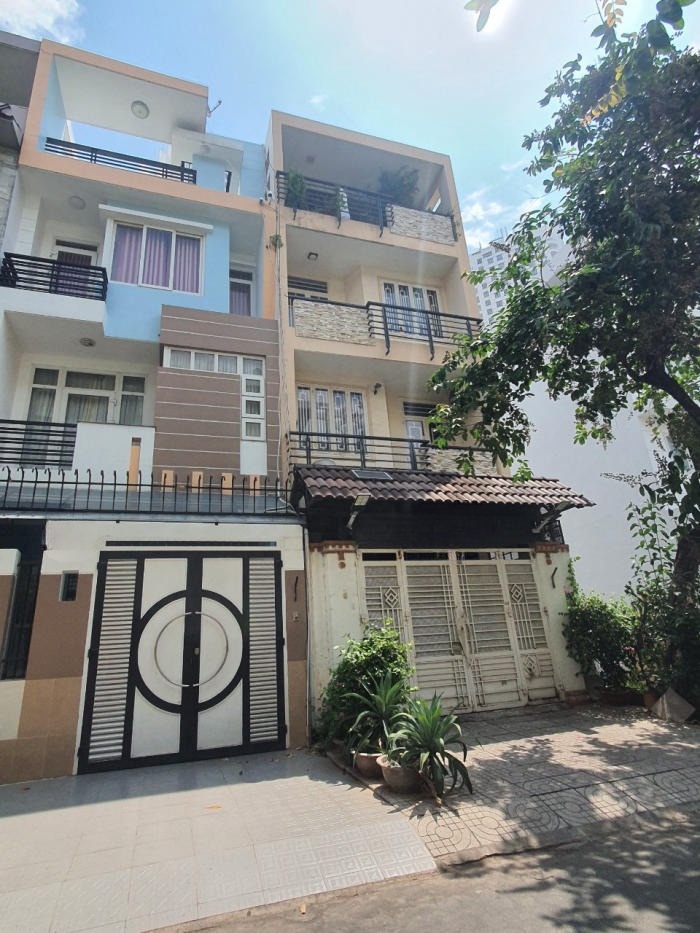 Bán Nhà Mặt Tiền 4 Tầng, Đường Số, 110m2, 6mx18m, Giá 11 Tỷ, Bình Thuận, Quận 7