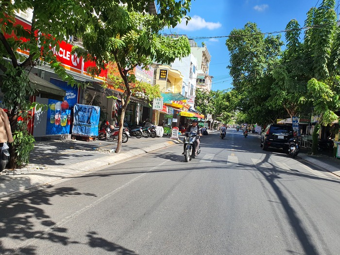 Bán Nhà Mặt Tiền Kinh Doanh, Đường Số, Chợ Tân Quy, 4m x 15m, nhỉnh 7Tỷ, co thuê 15tr/th, Quận 7