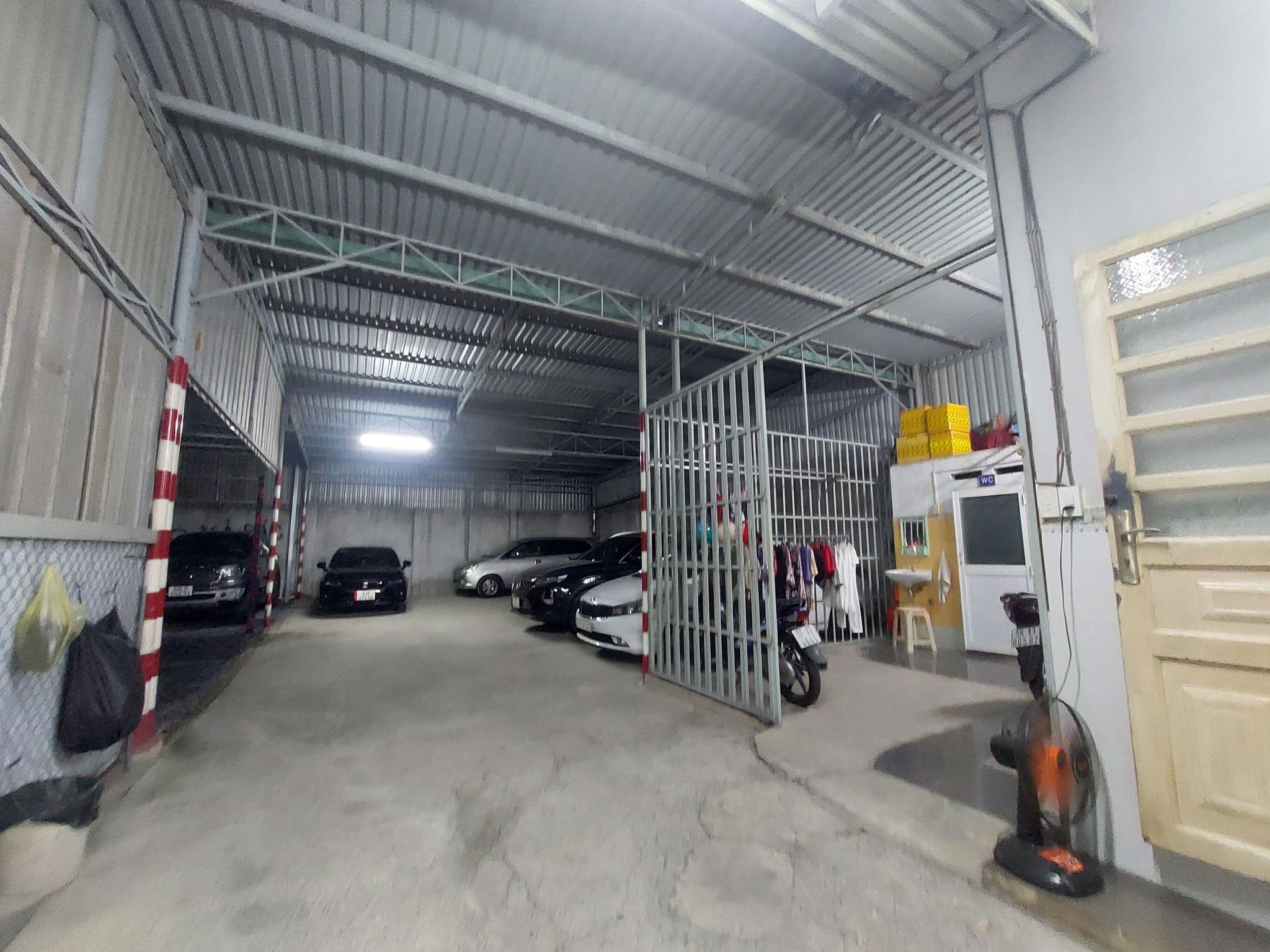 402m2
