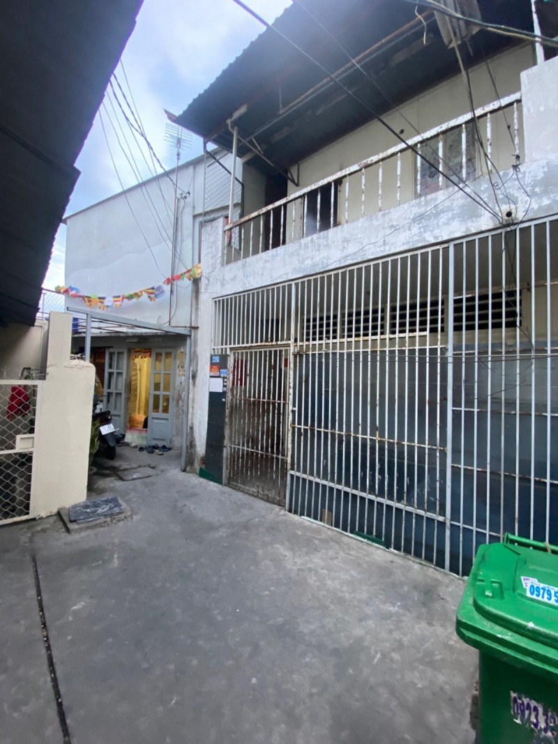 Bán Nhà Quang Trung 70m2, Ngang 4m, Nở hậu, sẵn dòng tiền, Hơn 3 Tỷ TL